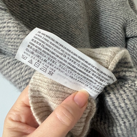 Abercrombie & Fitch wool sweater - Picture 4 of 5